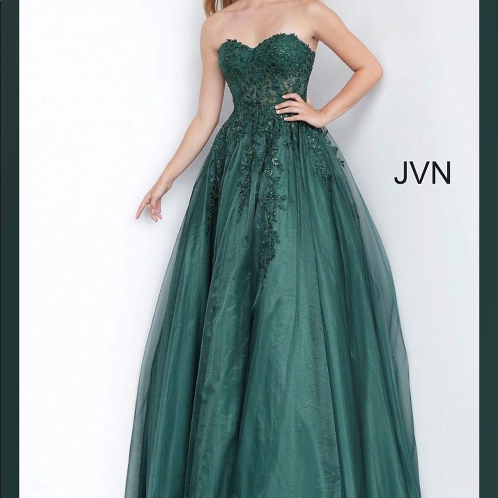 Jovani JVN00915 Strapless Sweetheart Neckline Dress